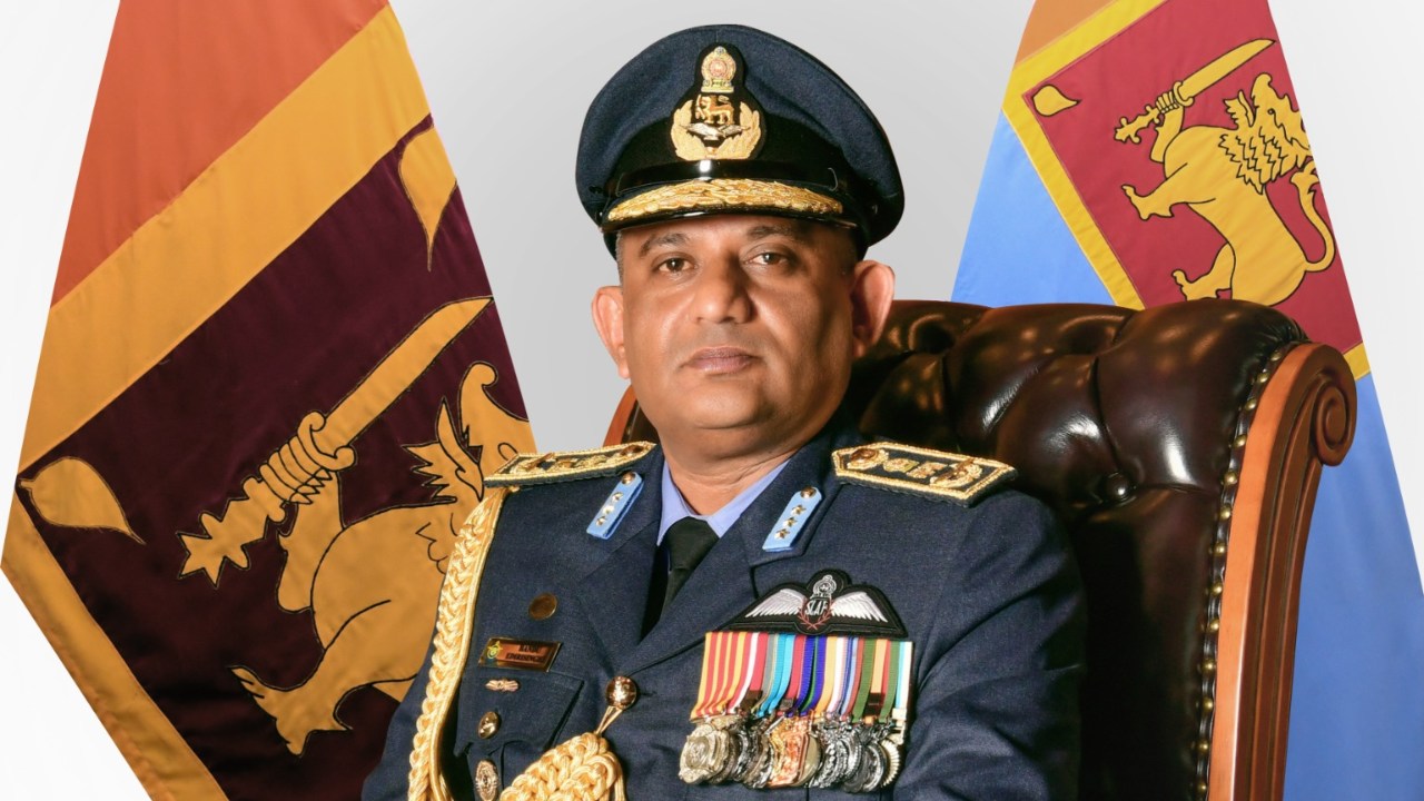 නව ගුවන් හමුදාපති වැඩ අරඹයි