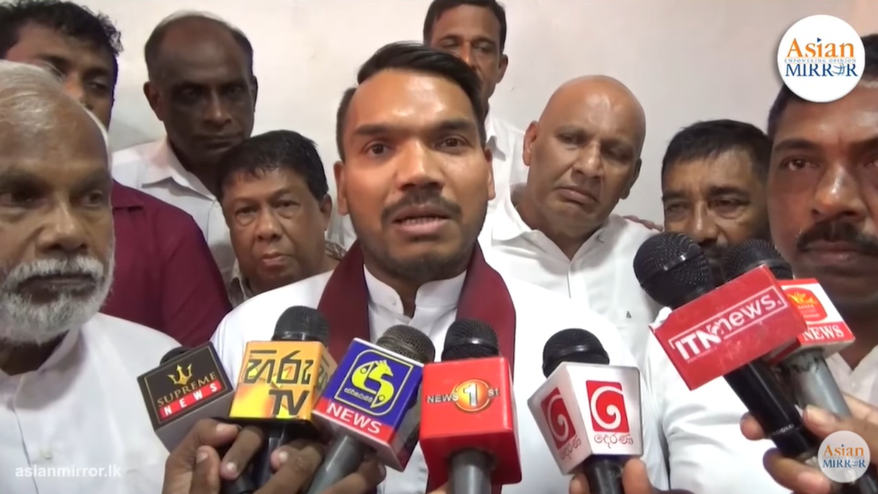 “ආණ්ඩුව රාජ්‍යය පරිපාලනය කරන්නේ තර්ජන මර්ධන වලින් නම් අපි ඒකටත් ලෑස්තියි” – නාමල්ගෙන් දැඩි ප්‍රකාශයක්