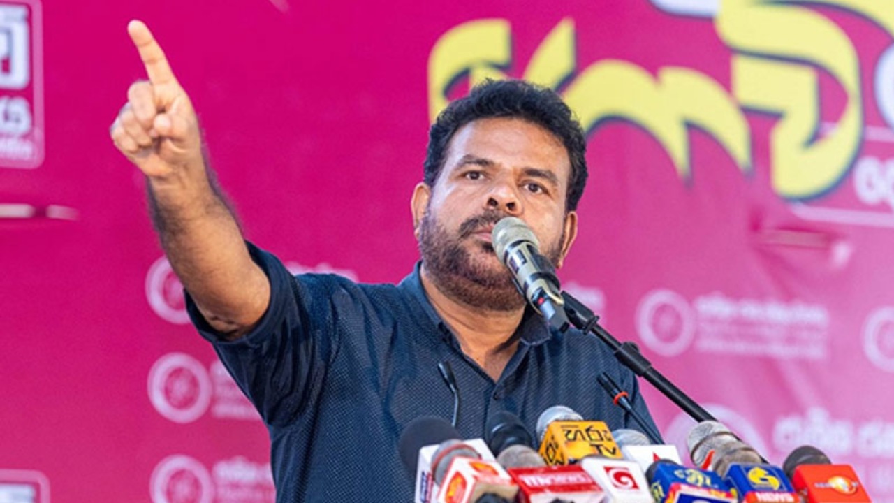 රනිල් වගේ තව පෝලිමක් ගේනවා..- නාමල්