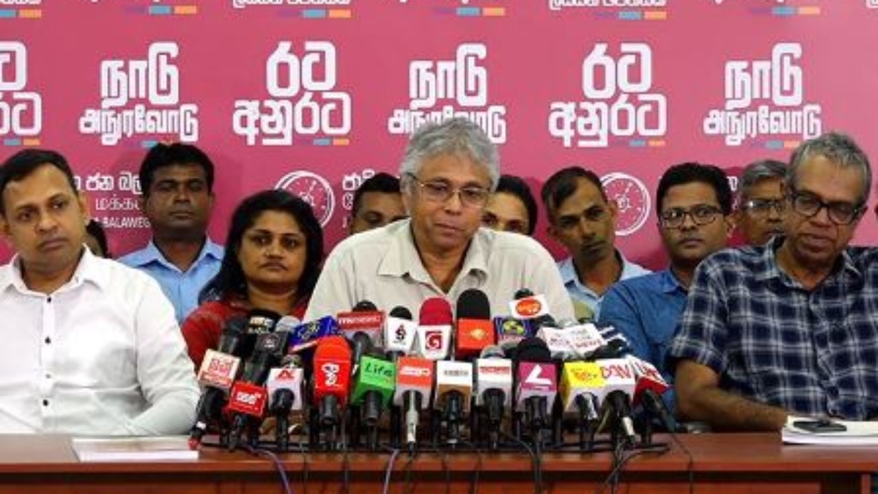 මාලිමාණ්ඩුවට රාජ්‍ය පාලනය කිරීමේ හැකියාව අඩුයි… ඒක ලැජ්ජාවට කාරණයක් නෙමෙයි…! – මහාචාර්ය නිර්මාල් දේවසිරි