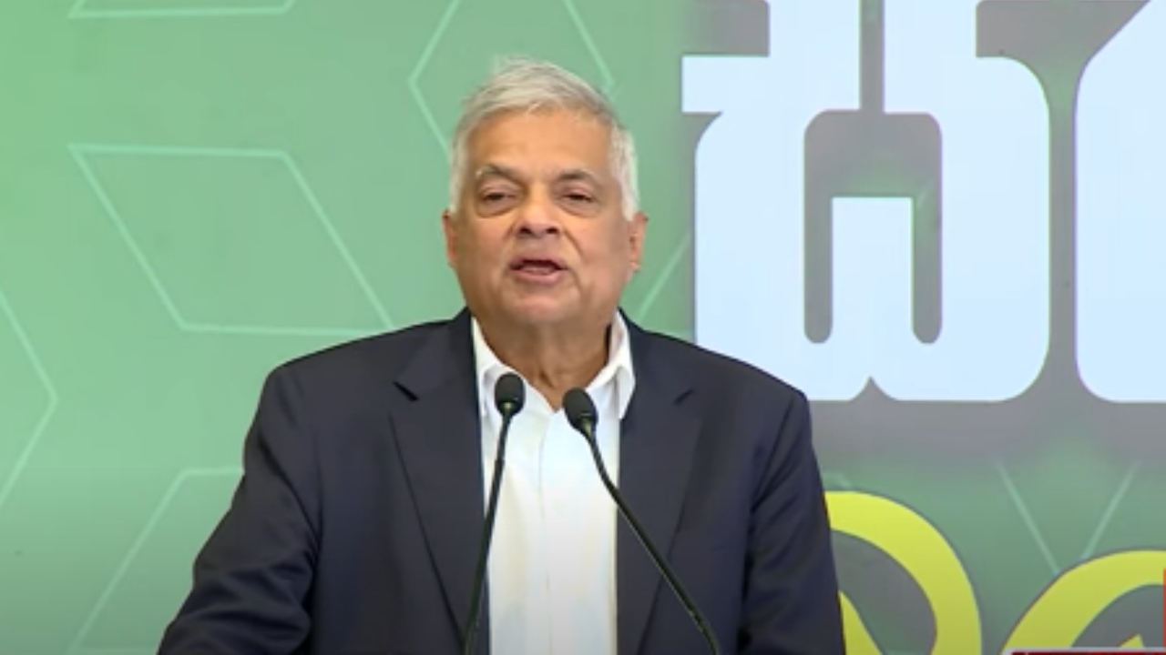 මාලිමාණ්ඩුවේ එක ලියුමට ට්‍රම්ප් බද්ද දින 90කට කල් දැම්මා…? – රනිල්