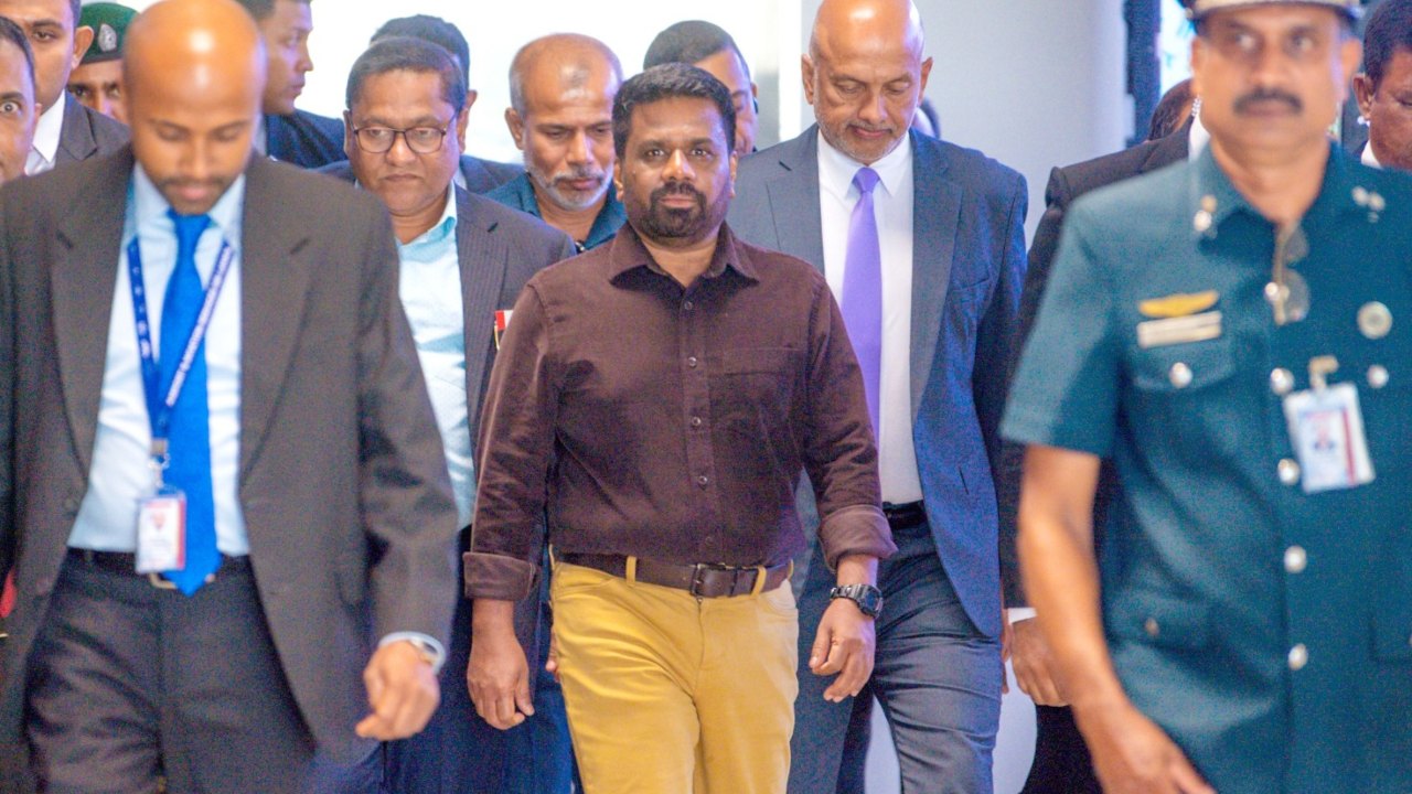 වියට්නාම් ගිය ජනපති අද රෑ ‘360’ට ‘රතු ඉර’ට සජීවිව එක්වෙන බවට සටහනක් තබයි