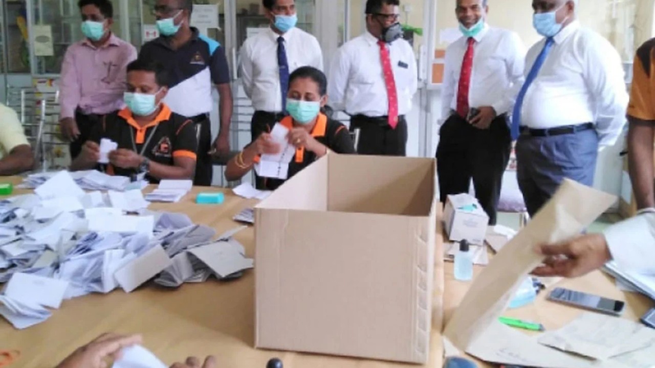 පුත්තලමේ මන්ත‍්‍රී ධුරයක් කෝටි ගණනකට යයි
