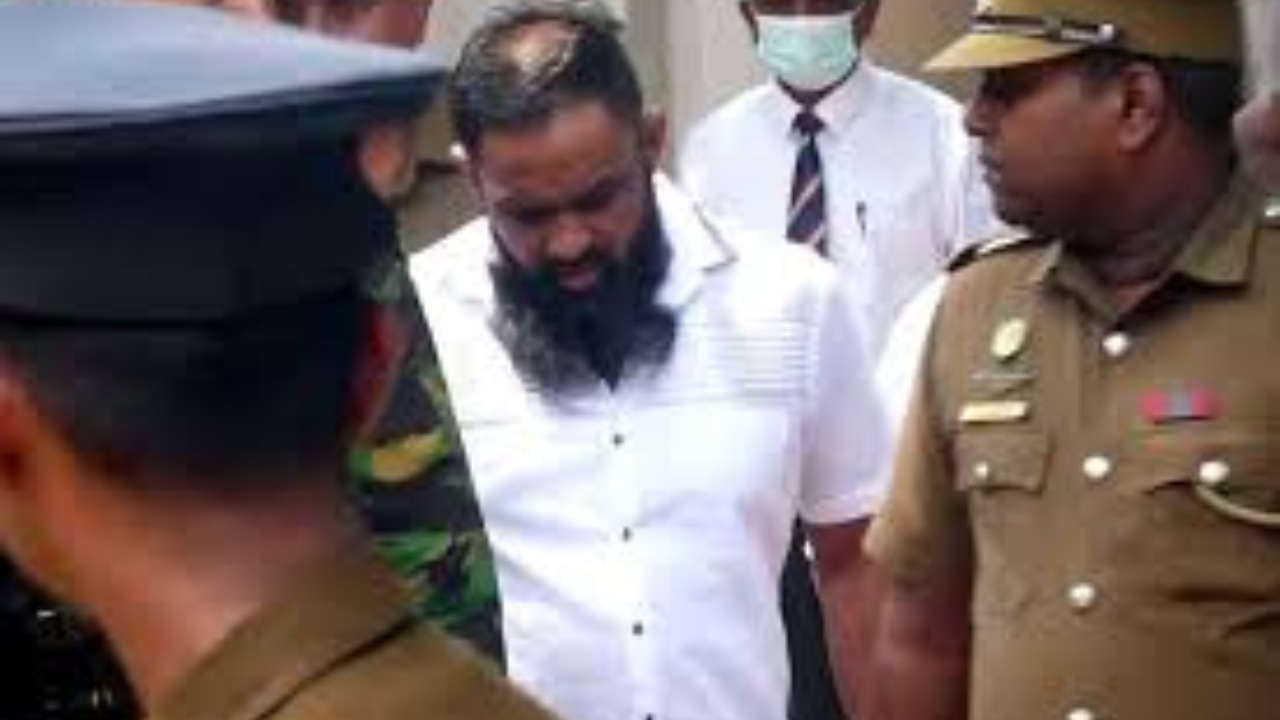 ‘හරක් කටා’ කට අරී – ටිරාන්ට සහ දේශබන්දුට එරෙහිව බරපතල කප්පම් චෝදනාවක් එල්ල කරයි