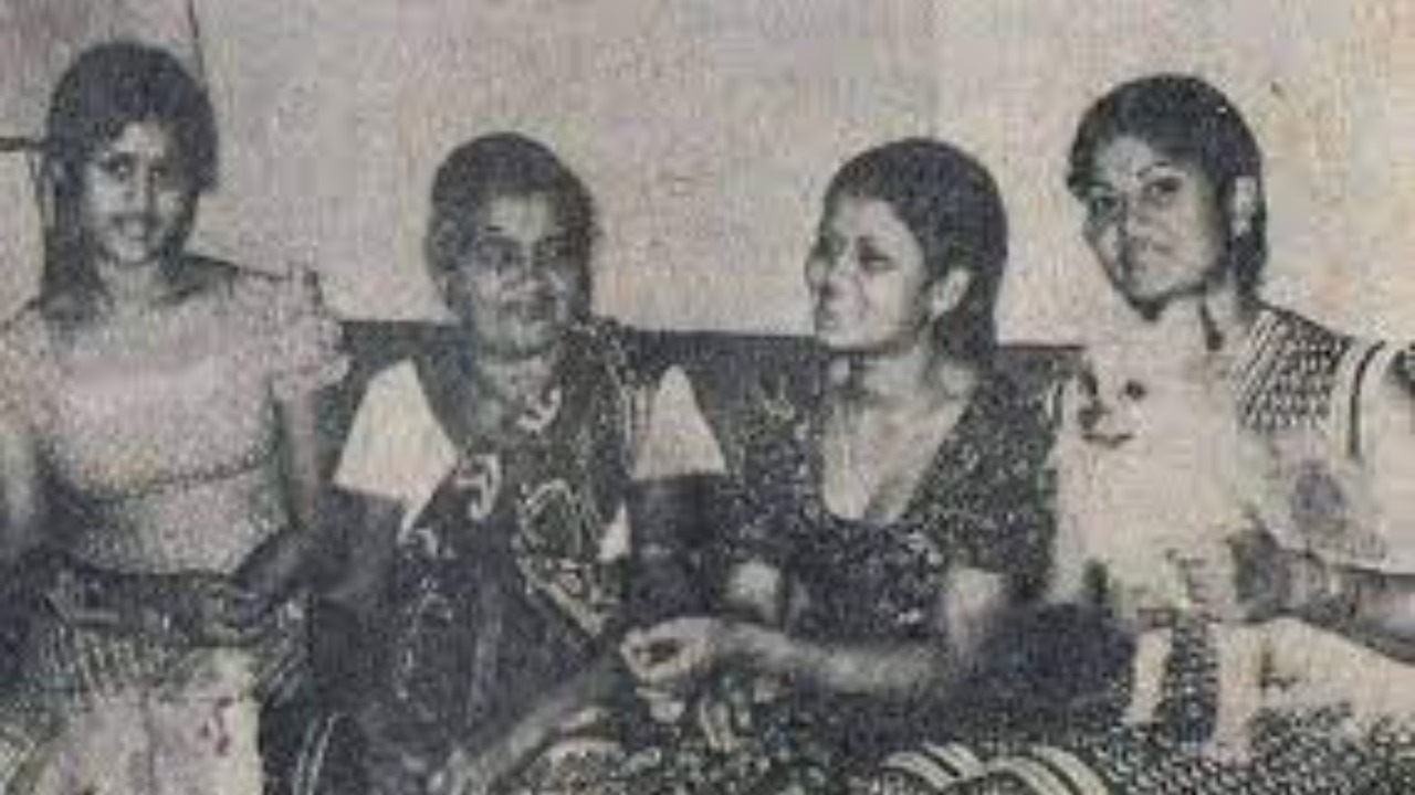 “රටක් වටින සුරතල් සුදු ලොකු දෝණි” – මාලිනීගේ මව්පියන් එදා කියූ කතාව