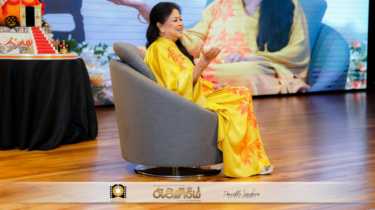 දිවි රඟ මඬලින් බැස ගිය මාලනිය ගැන මතකාවර්ජනය