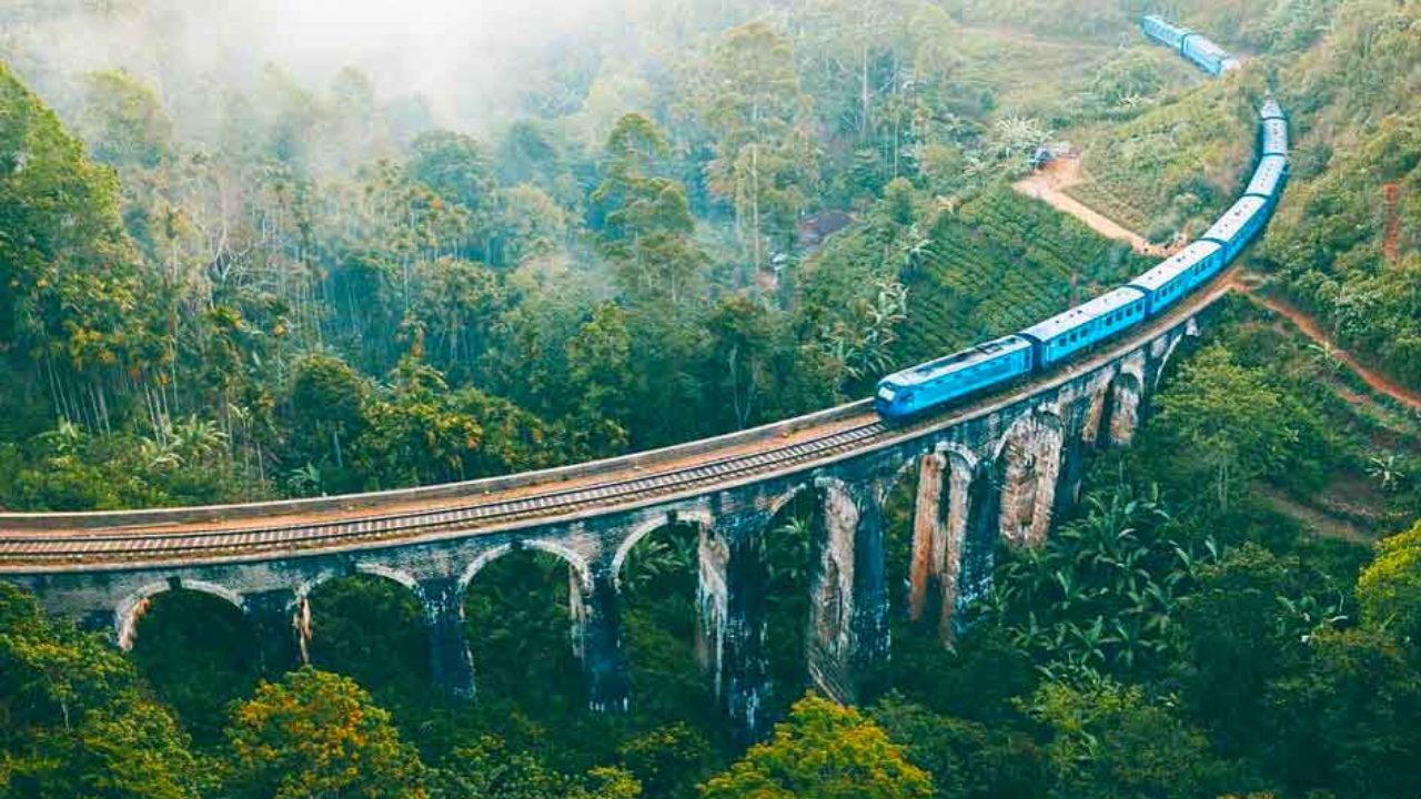 ආරුක්කු නවය පාලමේ ජල කාන්දුවක්? – දුම්රිය සාමාන්‍යාධිකාරී තවමත් දන්නේ නෑ?