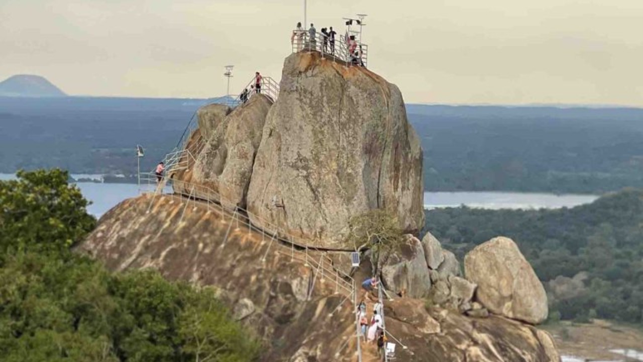 අනුරාධපුරය සූදානම් – පොලීසියෙන් විශේෂ මෙහෙයුමක්!