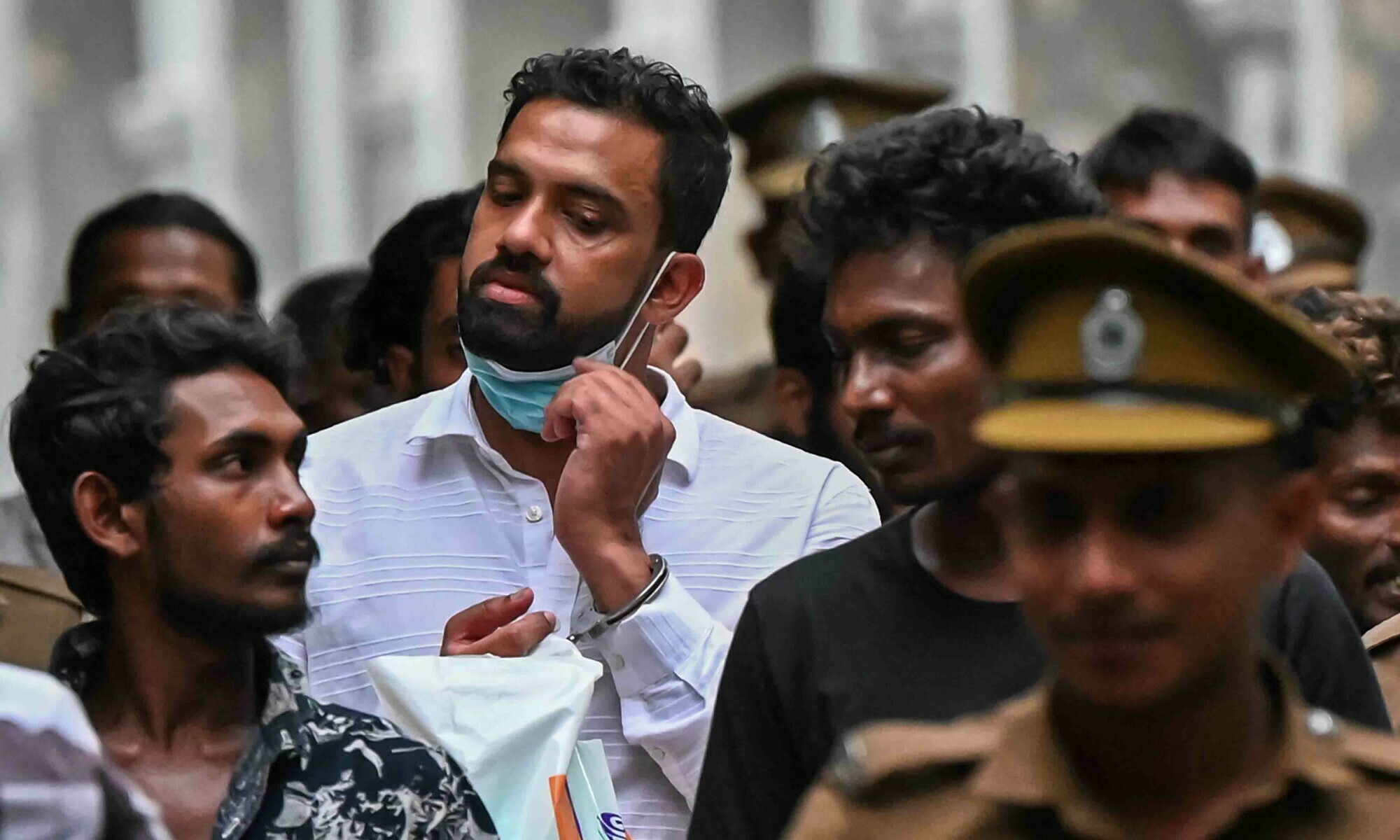 තරිඳුට තරග පාවාදීම යෝජනා කළ සචිත්‍ර සේනානායකට අධිචෝදනා