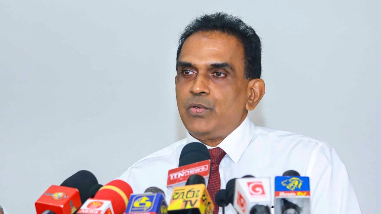 මොඩියුලයේ වෙබ් අඩවියක් තිබ්බේ නෑ… වෙබ් අඩවියක නම විතරයි තිබුණේ…! – විද්‍යා හා තාක්ෂණ ඇමති මහාචාර්ය ක්‍රිශාන්ත අබේසේන