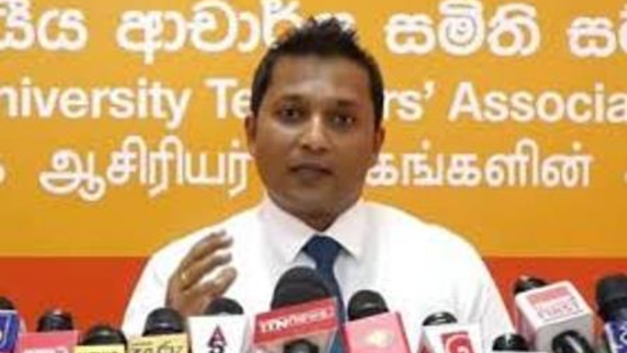 හරිනි යන්නේ කොයි පාරේ රනිල් සීයා ගිය පාරේ…. ආණ්ඩුවේ අධ්‍යාපන සෝදාපාළුවට FUTAත් එරෙහි වෙයි…!