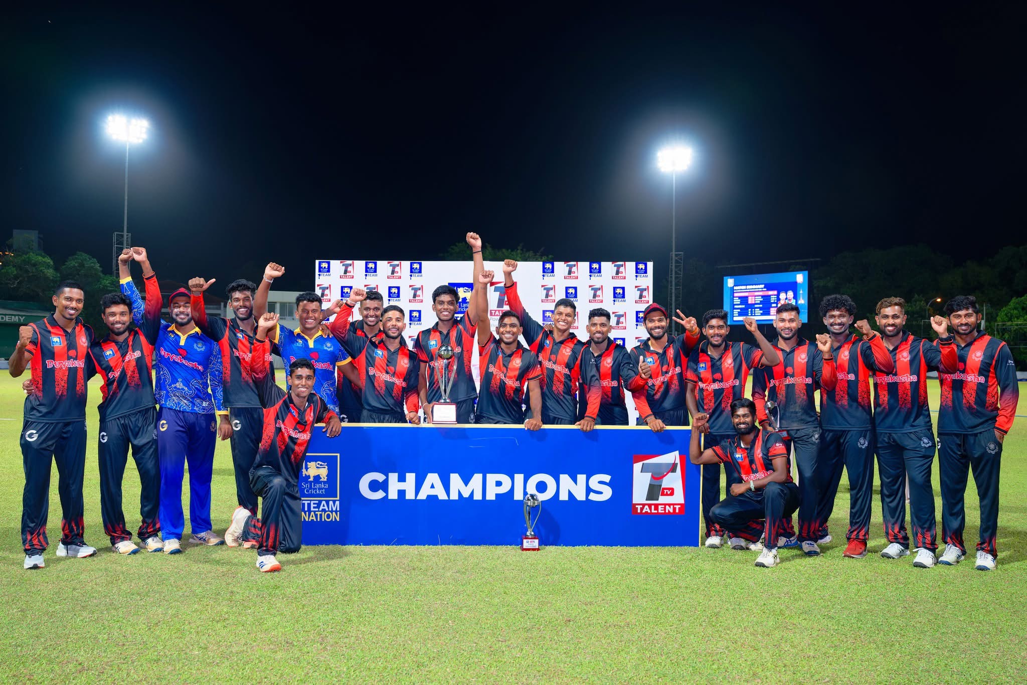 පවන්ගේ ශතකය CCCයට එක්දින ශූරතාව දිනා දෙයි 