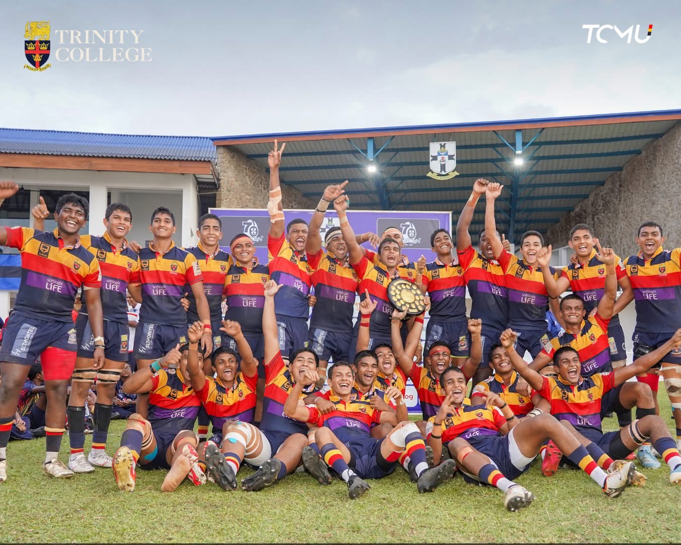 වසර 38කට පසු මහනුවර ත්‍රිත්ව විද්‍යාලය පාසල් රග්බි ශූරතාව දිනයි – දෙක තුන ගන්න තියුණු සටනක්