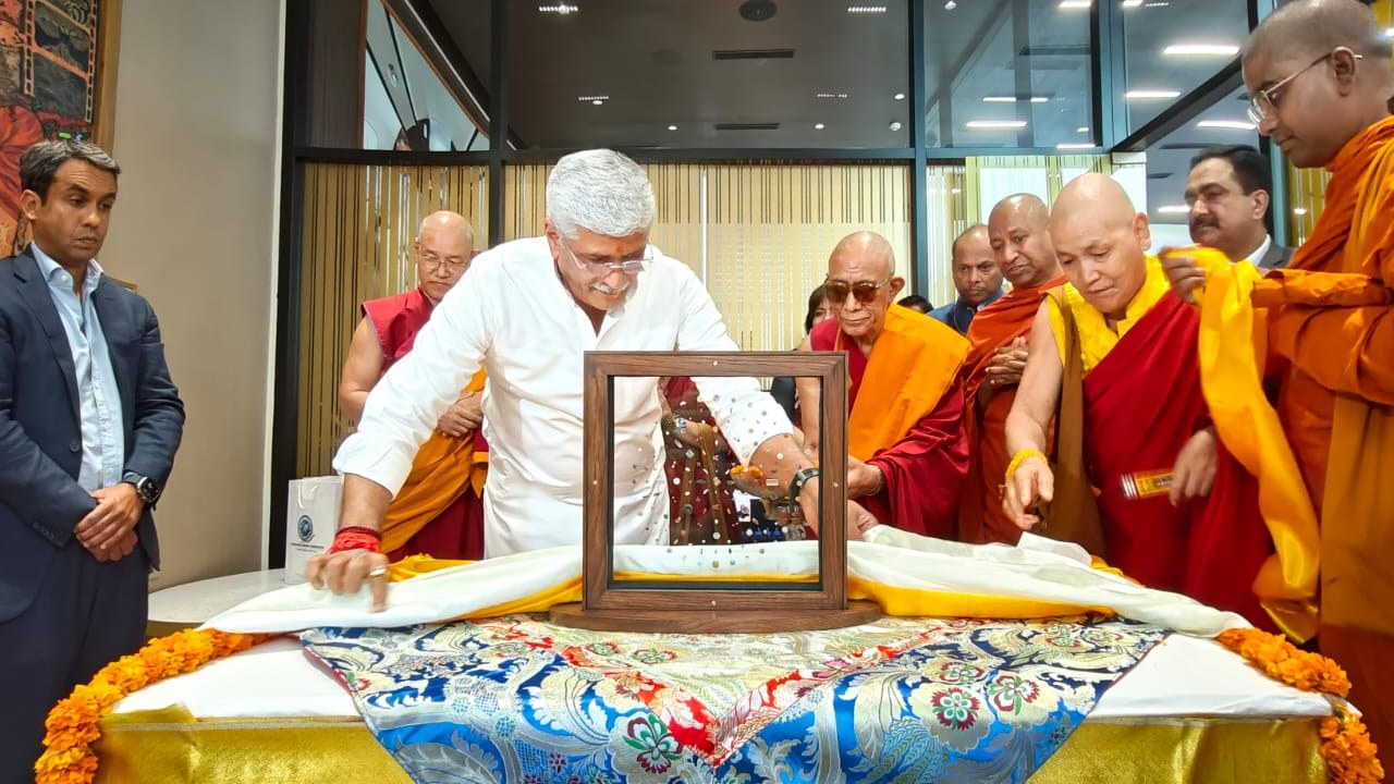 බුදුන් වහන්සේගේ උත්තම ධාතූන් වහන්සේලා වසර 127 කට පසු නැවත් ඉන්දියාවට වැඩම කරවයි