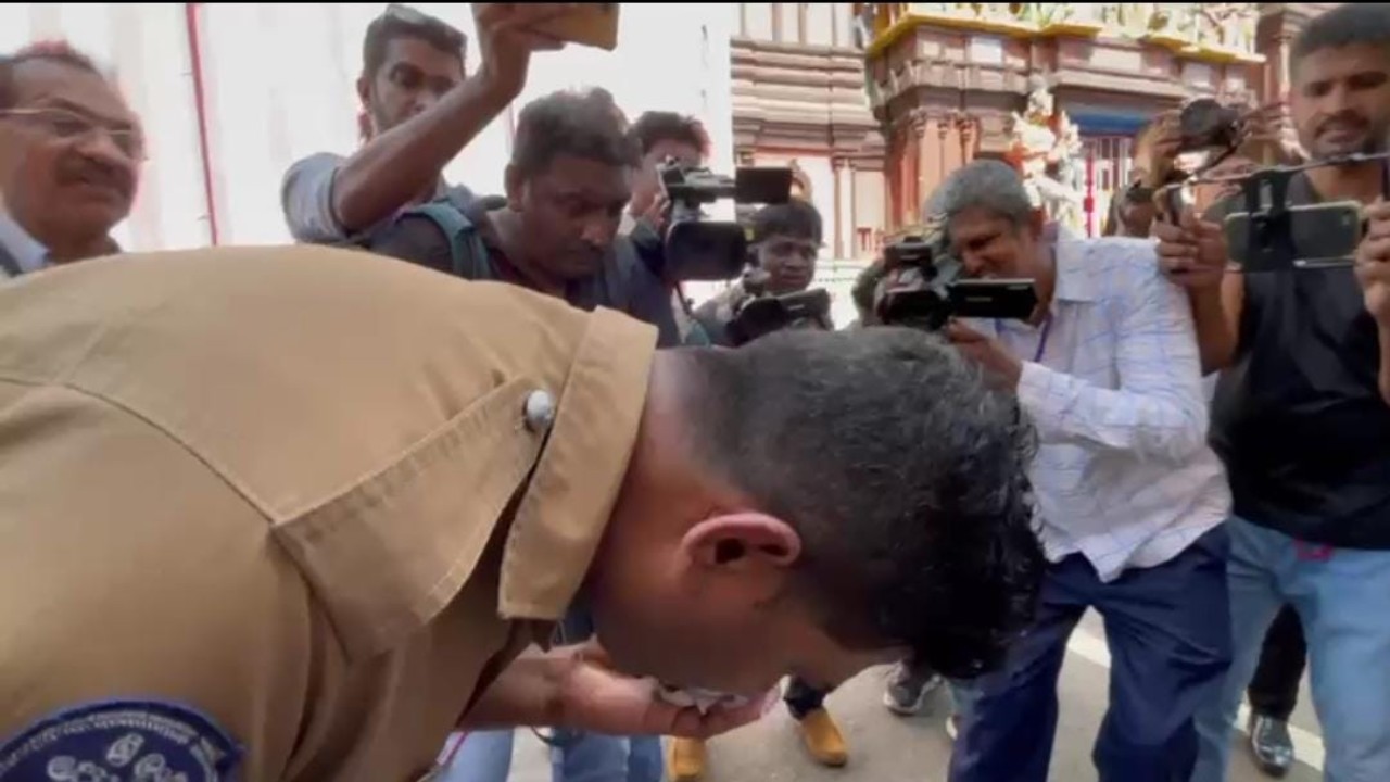 අධිකරණ භුමියේ උණුසුම ඉහලට – පොලීසියටත් ප්‍රහාර