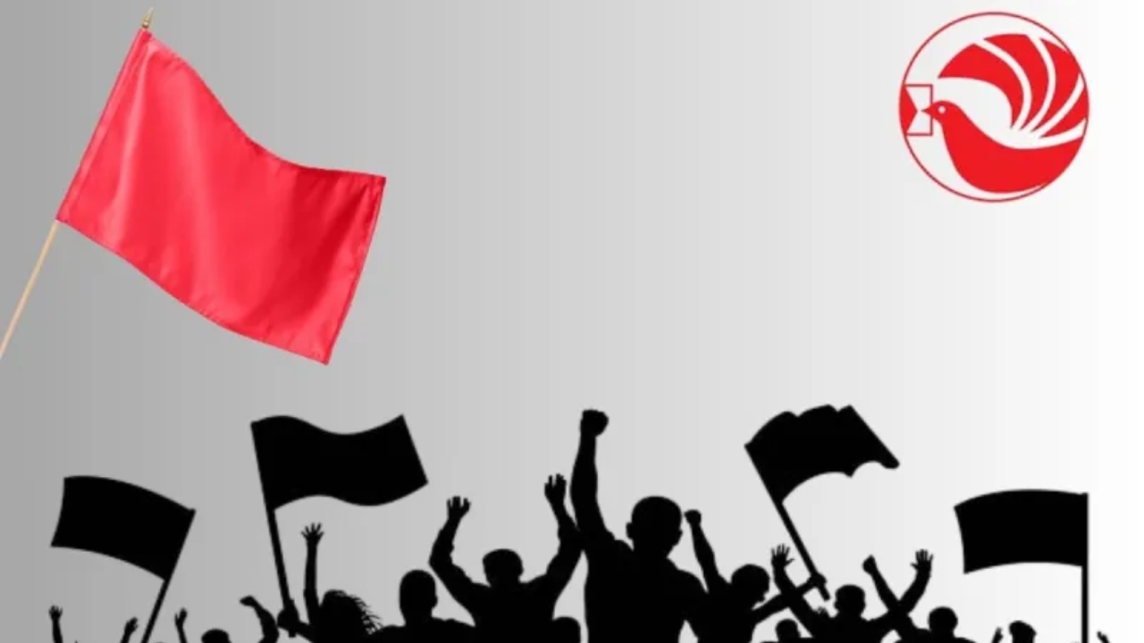 තැපැල් වර්ජකයින්ට රතු කොඩිය එසවෙද්දී පිරිසක් අඩිය පස්සට ගනී.!