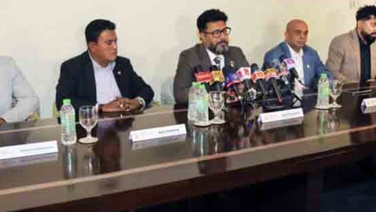 පරණ වාහන රට පටවලා අලුත් වාහනවල ටැක්ස් අඩු කරගන්න යෝජනාවක්