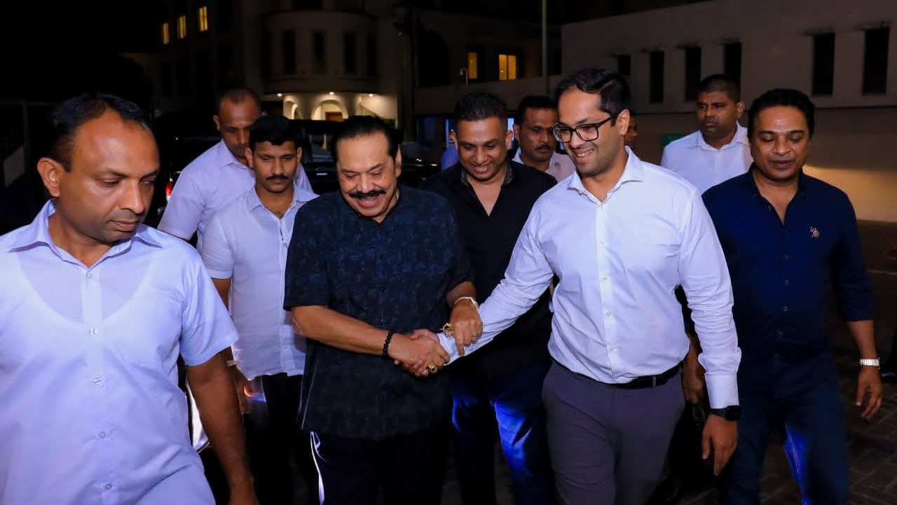 ‘ක්ලැරන්ස්’ සිනමාපටය නැරඹූ හිටපු ජනපති මහින්දගෙන් අපූරු ලියමනක්….