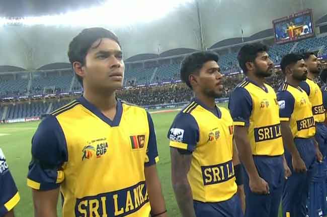 දුනිත්ගේ පියාට ගෞවරයක් ලෙස ක්‍රිකට් පිටියේදී විනාඩියක නිහඬතාවයක්