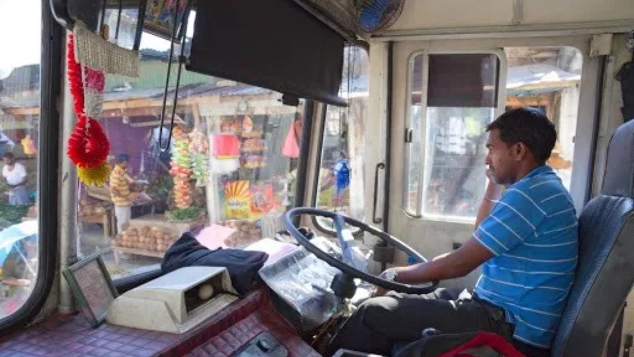 මගී ප්රවාහන රියැදුරන්ට පුහුණු බලපත්රය අනිවාර්යයි