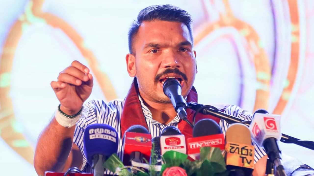 ජනාධිපතිවරයා උද්ධච්ච කමින් ගන්නා තීරණ ජාතියට රටේ ජනතාවට සාධාරණය ඉටුකරන්නේ නෑ – නාමල් රාජපක්ෂ