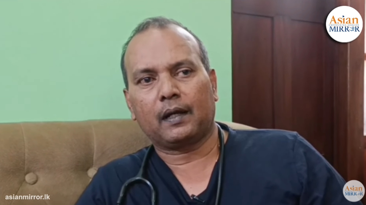 “කඹේ කැඩුනනම් තව අඩි 100ක් පෙරළෙනවා”-ප්‍රපාතයට ගිය බසය අසලටම ගොස් ජීවිත බේරා ගත් ජීවකයාගේ බිහිසුණු අත්දැකීමක