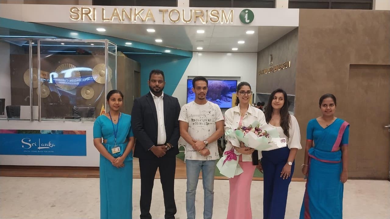 ලෝක විවාහක රූ රැජින සර්ගම් කවුෂාල් කටුනායකට