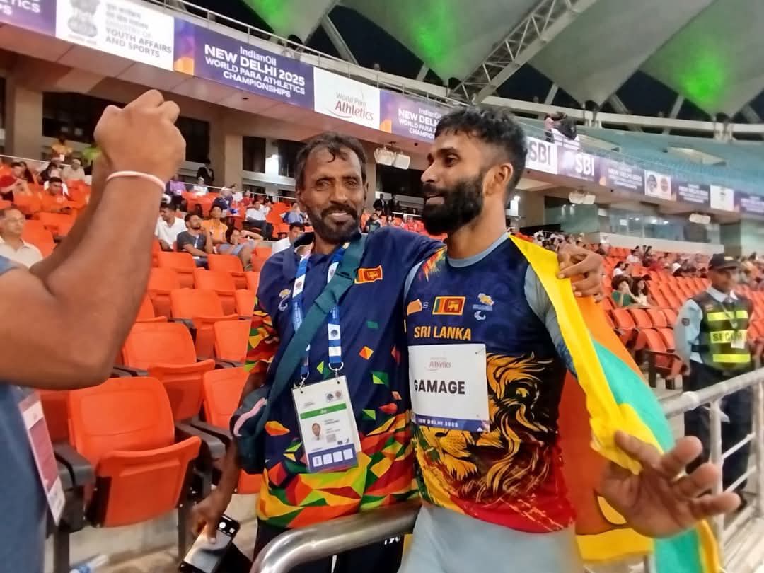 නුවන්ගෙන් ලෝකඩ පදක්කමක් 