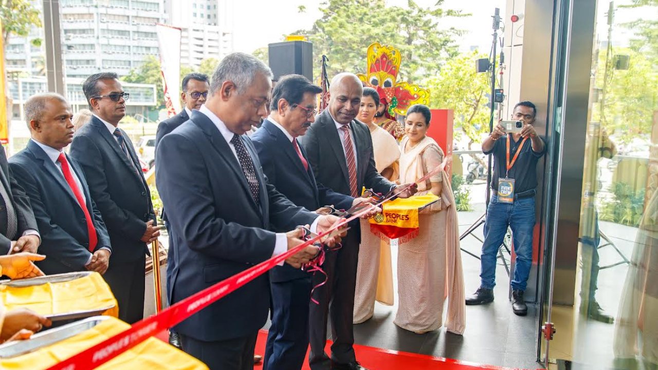 මහජන බැංකුවේ ‘People’s Tower’ නව ප්‍රධාන කාර්යාල ගොඩනැගිල්ල විවෘත වේ