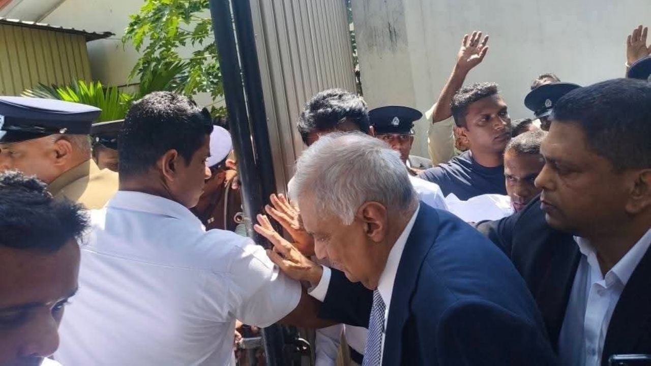 රනිල් අධිකරණයට