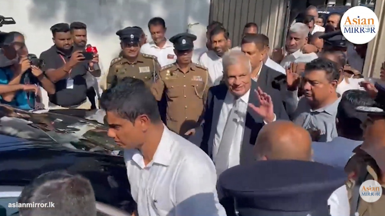 රනිල්ගේ බ්ලොක් එක මඟහැරලා, වෙන සයිඩ් එකකින් ලේ යනවා – ජනාධිපති නීතිඥ තිලක් මාරපන