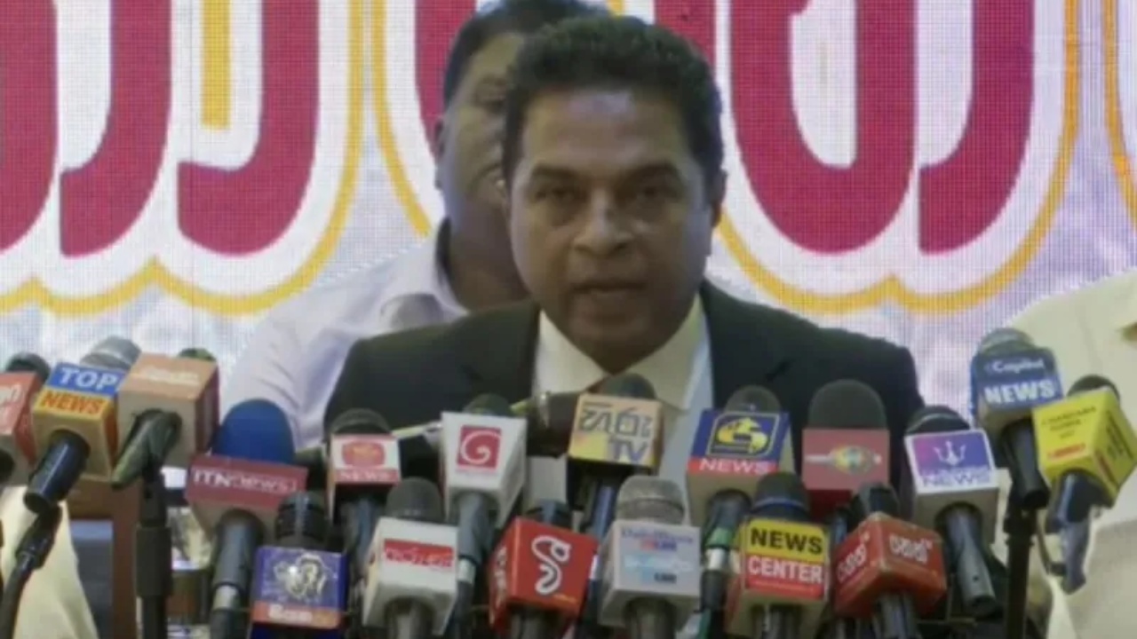 “හිට්ලර්ට එරෙහි ඇමරිකන් රුසියන් එක් වුණා සේ අපිත් එකතු වෙමු..” – සාගර කාරියවසම්