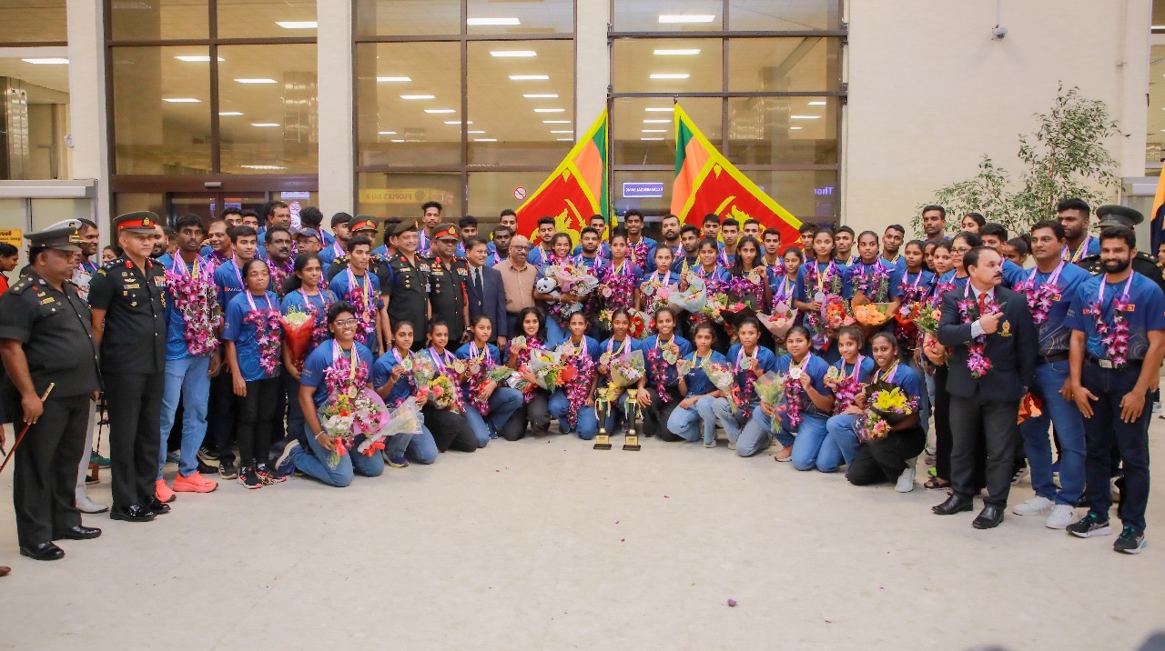 රන් දිනූ ශූරයන් හරසයින් පිළිගනී – ජාති භේද එපා සෆියාගෙන් ඉල්ලීමක්