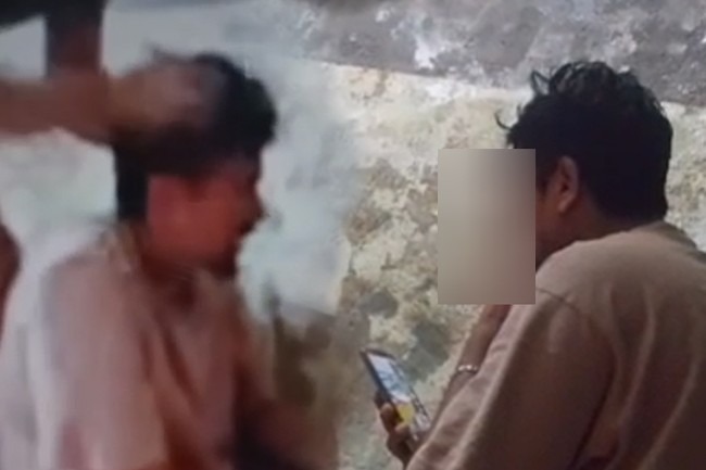 බූස්ස බන්ධනාගාරයේ රජ සැප විඳින පාතාලයෙකුගේ වීඩියෝවක් සමාජ කළඹයි