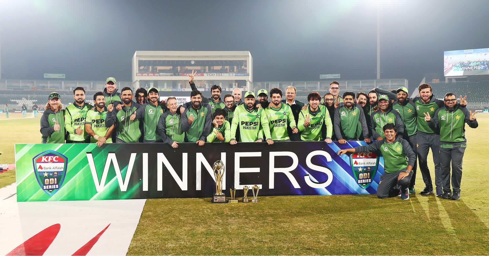 ශ්‍රී ලංකා කණ්ඩායමට පාකිස්ථානය හමුවේ පූර්ණ එක්දින තරගාවලි පරාජයක් 