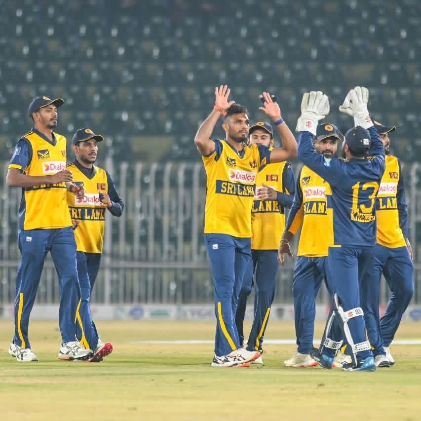 පැතුම් ශ්‍රී ලංකාවේ බලාපොරොත්තු රඳවයි 