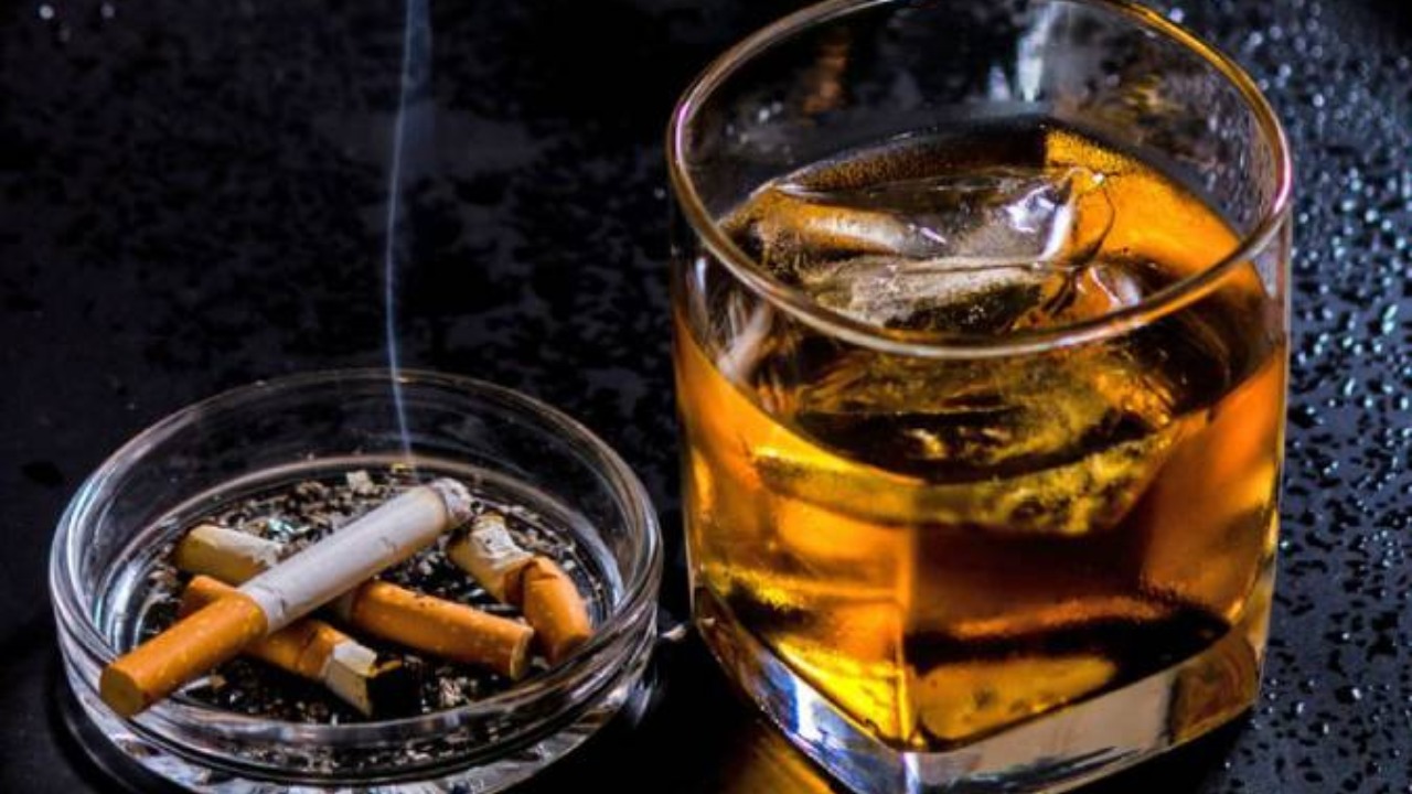 දුම්කොළ සහ මද්‍යසාර භාවිතා කරන්නන්ට පණිවුඩයක්