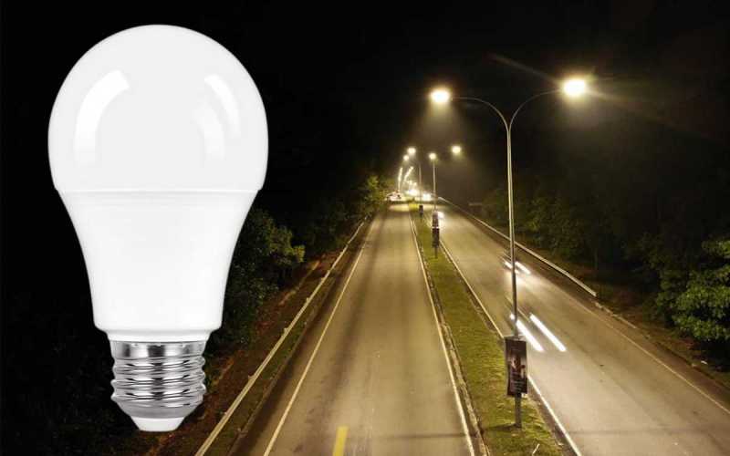 විදුලි බල්බ පෙන්වා ගහපු ගැහිල්ල හෙළිවෙයි