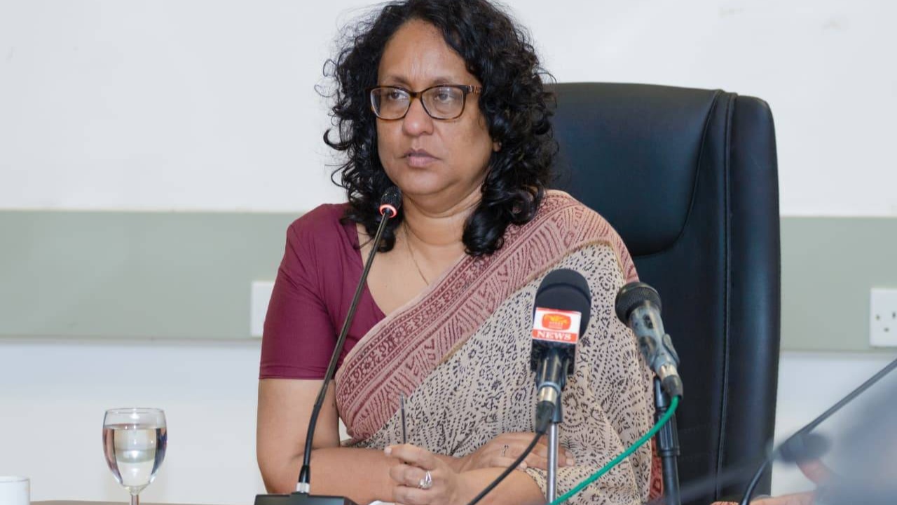 සියල්ලට පෙර තමන්ගේ සහ සමීපතමයන්ගේ ජීවිත ආරක්ෂාව ගැන සිතා ක්‍රියාත්මක වෙන්න – අගමැති මහජනතාවගෙන් ඉල්ලයි