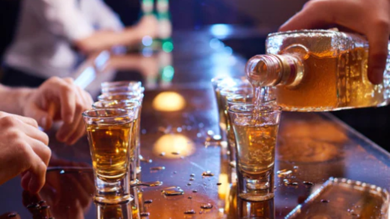 මත්පැන් බොන අයට භයානක ආරංචියක්