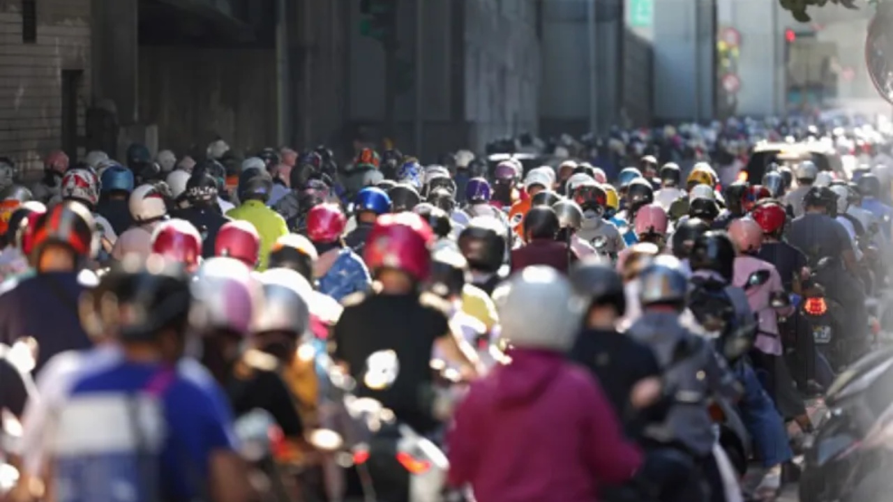 මේ වසරේ මෝටර් සයිකල් 223,423ක් ලියාපදිංචි කරලා