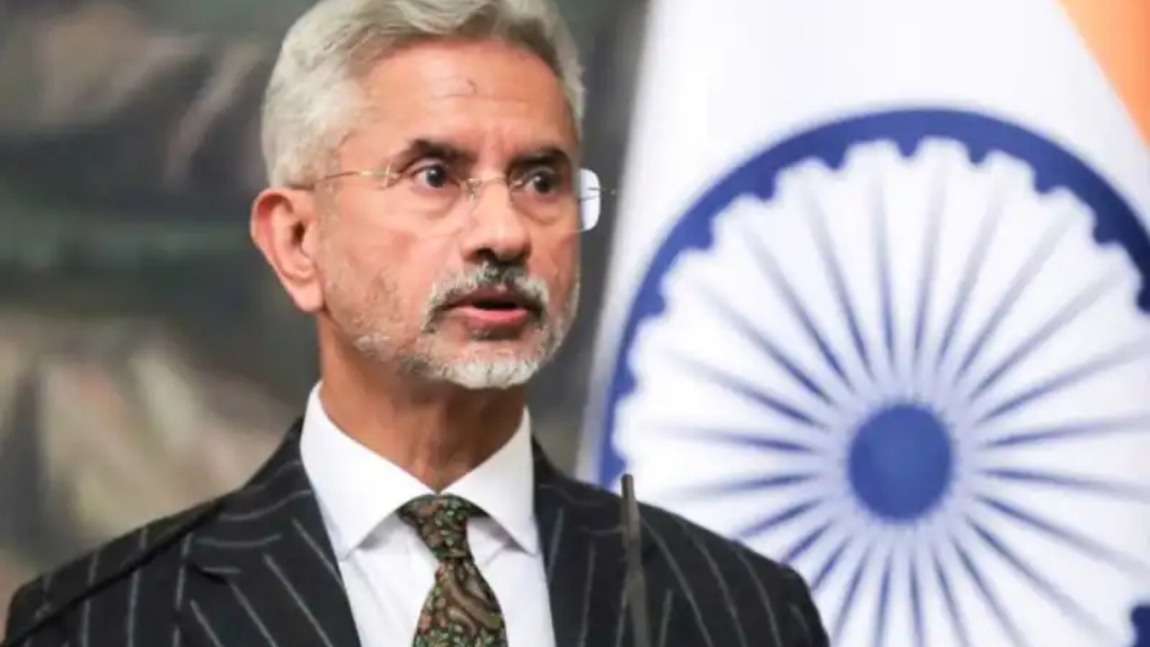 ලංකාවේ ජනතාව වෙනුවෙන් සහන පැකේජයක් අරන් ඉන්දීය විදේශ ඇමති ලංකාවට.!