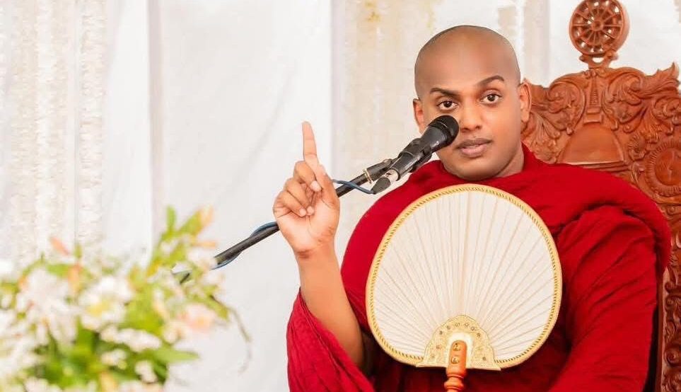 කවුරුත් දන්න කත්නෝරුවේ සිරිධම්ම හිමි ගැන නොදත් කතාවක් මෙන්න