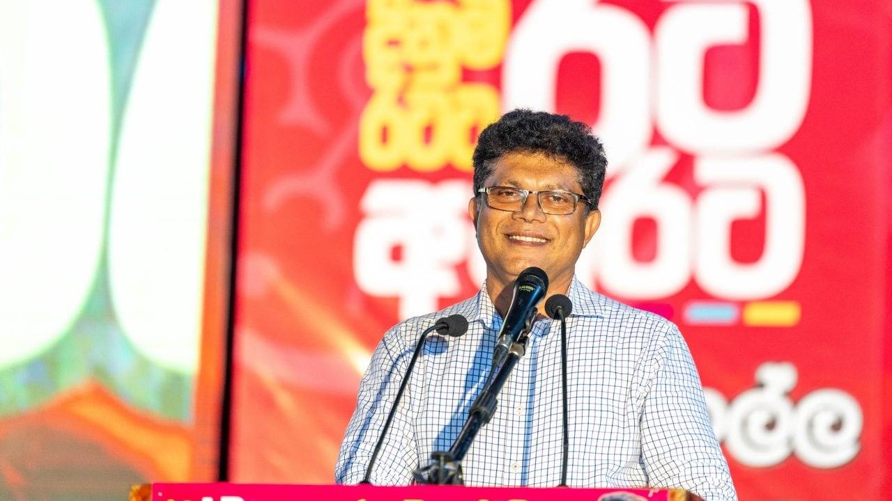 ජනවාරි 01 වෙනිදාට කිරිබත් කන්න පුළුවන් රටක් හදනවා…! – ඇමති ධම්මික පටබැඳි