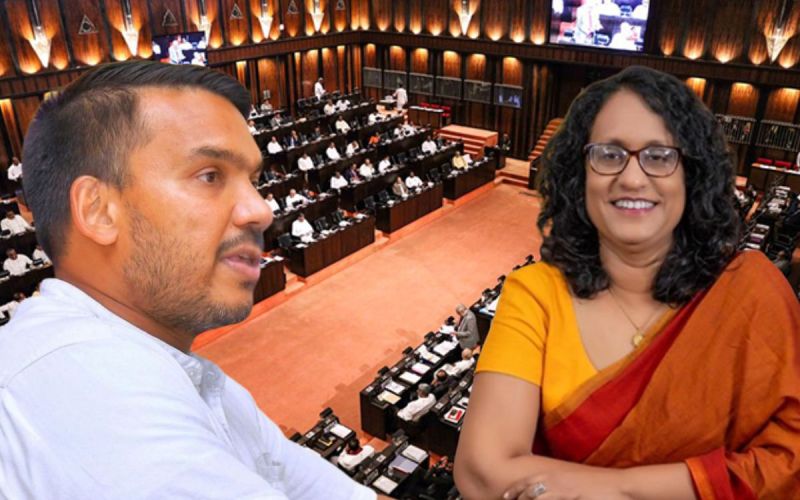 හරිනිට නාමල්ගෙන් මල් මිටක්