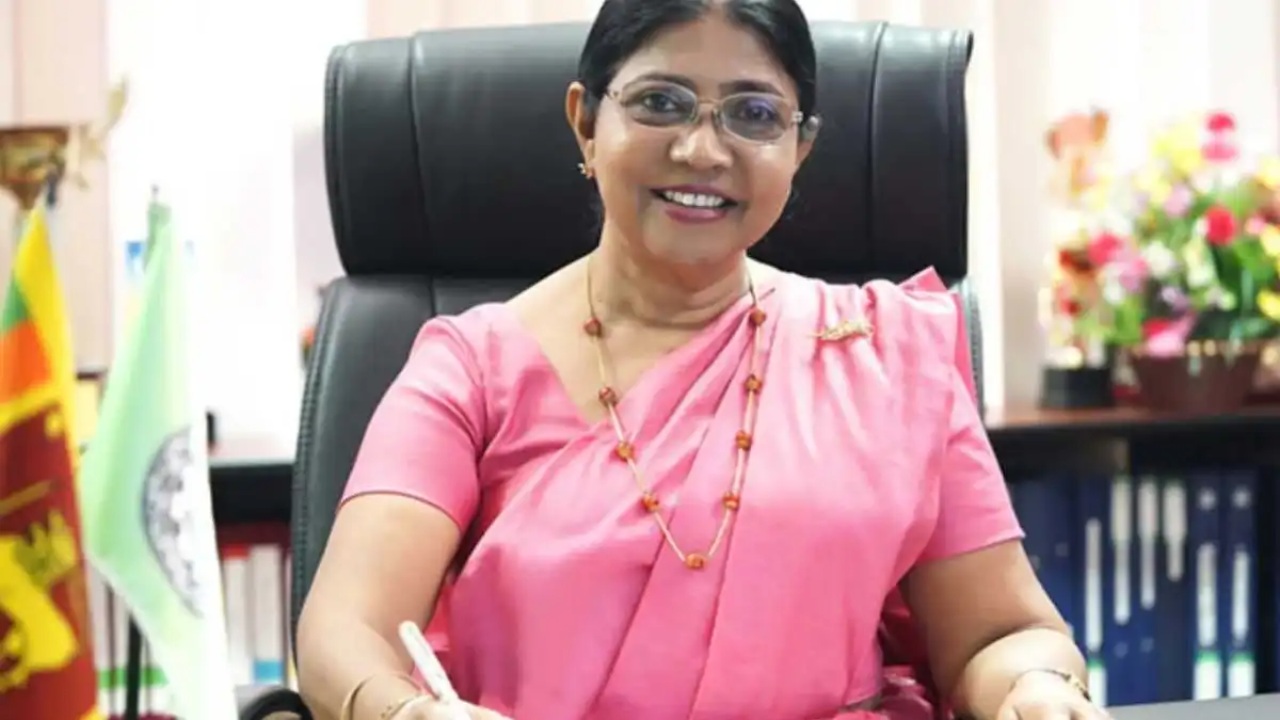 ජාතික අධ්‍යාපන ආයතනයේ අධ්‍යක්ෂ ජනරාල් සිය ධුරයෙන් ඉවත් වෙයි.!