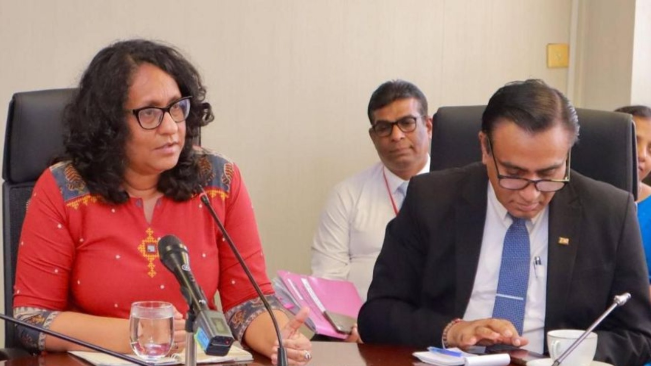 සමරිසි පිටු ගලවා හයේ මොඩියුලය දරුවන් අතට දෙන්න තීන්දුයි…!