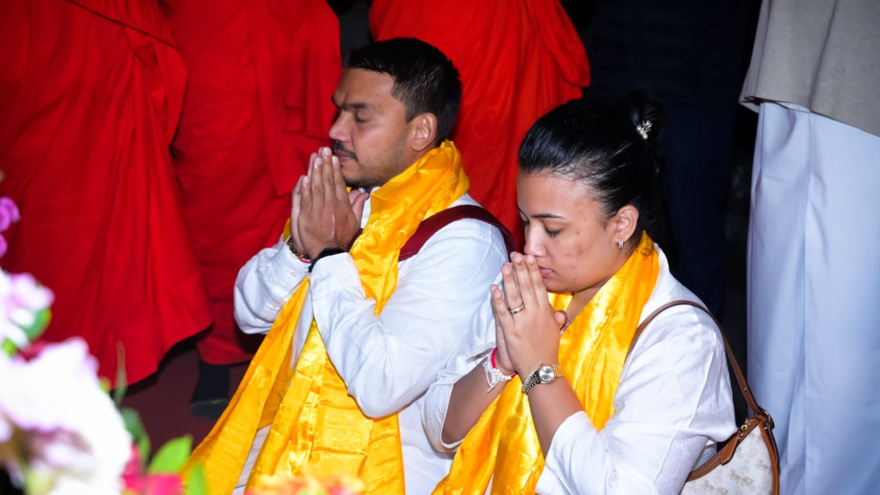 නාමල්, බුද්ධගයාවේ වන්දනාවක