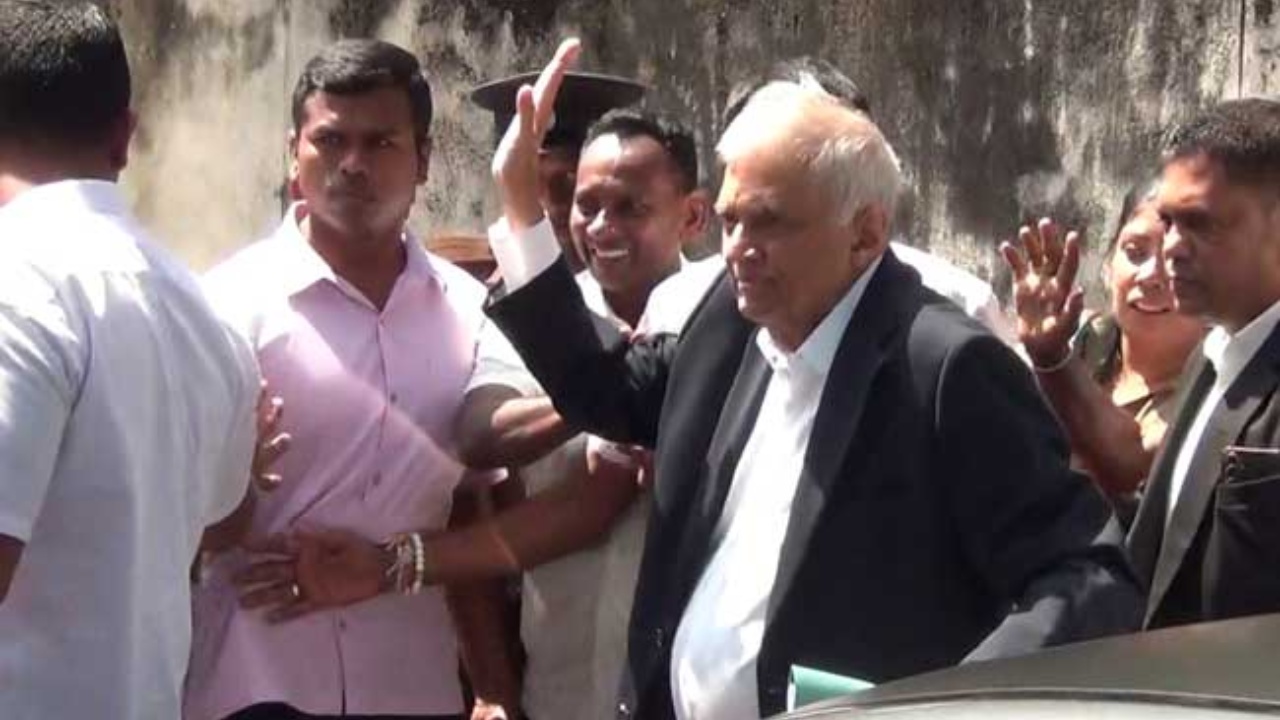 රනිල් අධිකරණයට