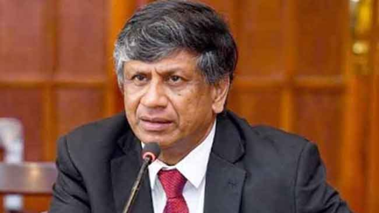 හිටපු ජනාධිපති ලේකම් සමන් ඒකනායක කොටුව අධිකරණයට